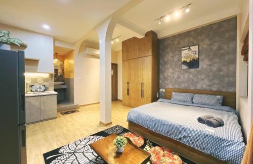 Yen Phu Apartment | The Shilla Apartment