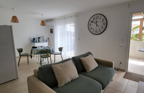 Bravone Apartment | The sigh of the palm trees