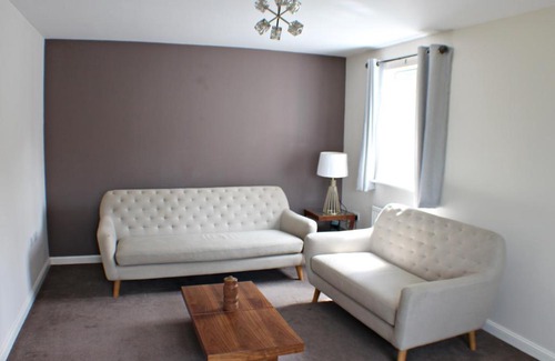 Silverstone House | The Silverstone House. Comfort, Convenience and no hassle at the doorstep of Silverstone Race Circuit.