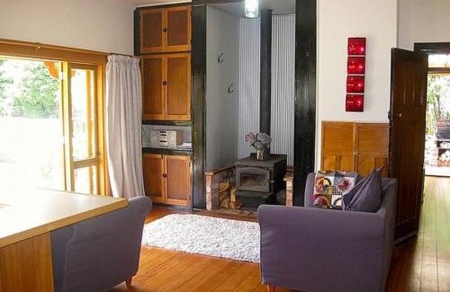 Rangataua House | The Ski House on Miharo - Rangataua Holiday Home