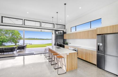 Barrine House | The Ski Shack - Lake Tinaroo