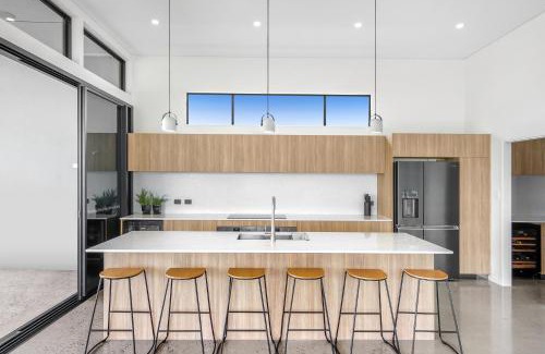 Barrine House | The Ski Shack - Lake Tinaroo