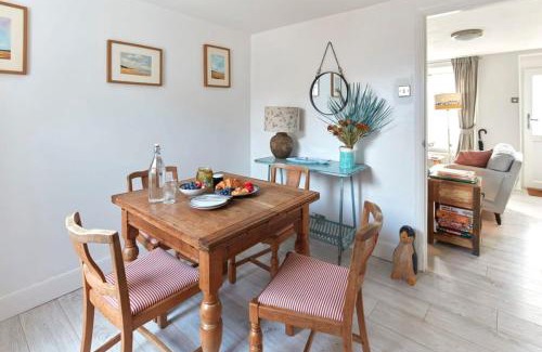 Deal House | The Skiff