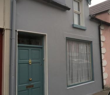 Listowel House | The Small House
