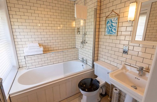 Osmington Mills Hotel | The Smugglers Inn