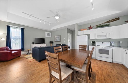 Cherry Valley House | The Snowberry - 67 Butternut