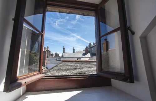 Mousehole House | The Snug in Mousehole