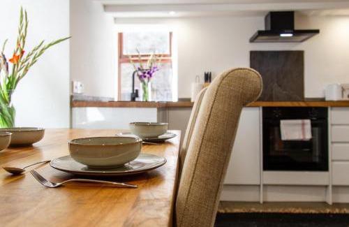 Mousehole House | The Snug in Mousehole