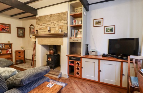 Haworth Cottage | THE SNUG, pet friendly, character holiday cottage in Haworth