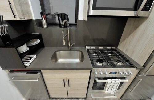 SoHo Apartment | The Soho Flat Vibe 8623