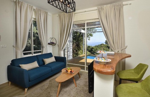 Amirim Bed & Breakfast | The Sound Of The Flute