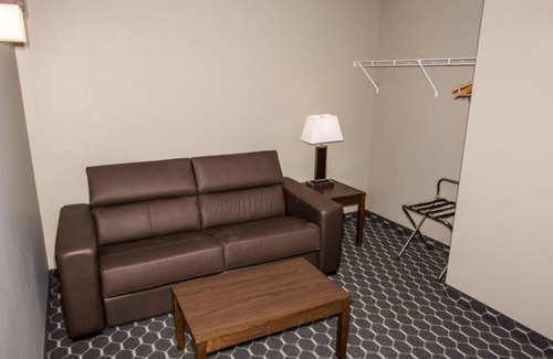 Souris Hotel | The Souris Hotel