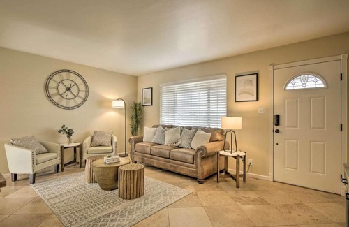 Papago Parkway House | The Southwest Comfort