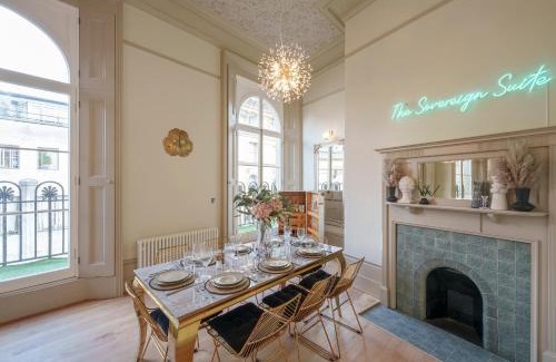 Bristol Old City Apartment | The Sovereign Suite - 2 Bedroom Apartment in Central Bristol by Mint Stays