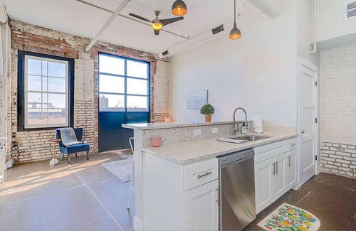 Newport News Apartment | The Speakeasy Downtown Newport News