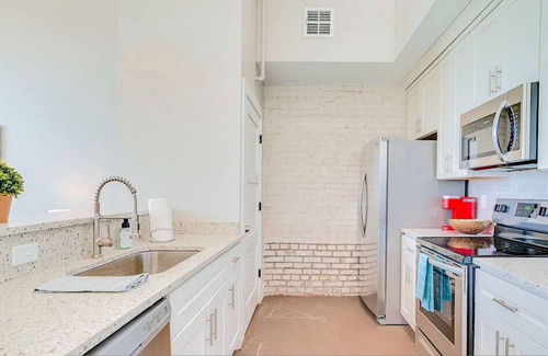 Newport News Apartment | The Speakeasy Downtown Newport News