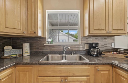 Lynn Haven House | The Splash Pad Sleeps 13 w Pool Patio and Garage