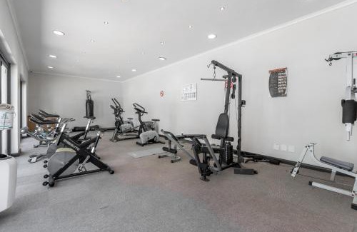 Cape Town City Centre Apartment | *The Square* City Centre Apartment*Parking & Pool