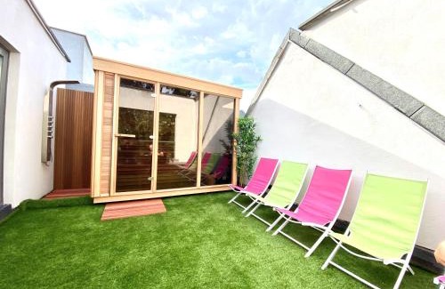 University District House | The Square - vacation rental with outdoor sauna - centre of Antwerp