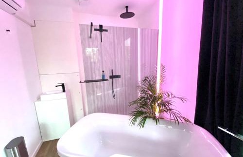 University District House | The Square - vacation rental with outdoor sauna - centre of Antwerp