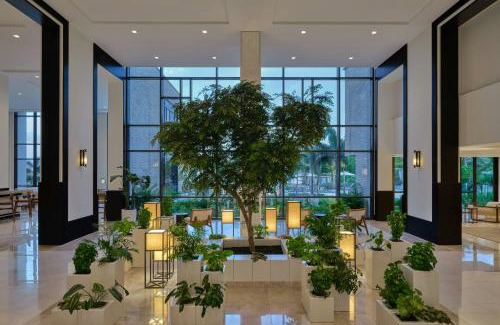 Palm Beach Hotel | The St. Regis Aruba Resort
