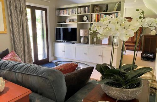 Peasedown Saint John House | The Stable