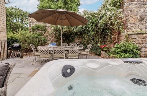 Sherborne House | The Stable House