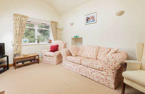 Cregneish Apartment | The Stable is a recently converted barn on a family run dairy and sheep farm situated near Port Erin