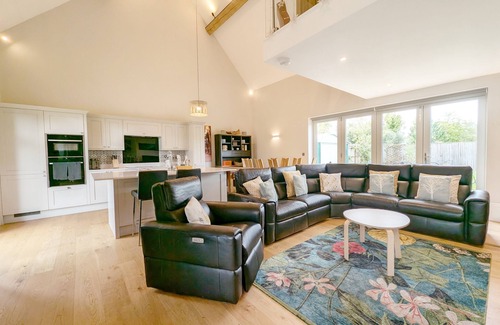 Fernhurst House | The Stables - Fernhurst - a country house that sleeps 6 guests in 3 bedrooms