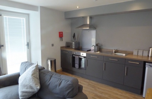 Arden Apartment | The Stables Lower Cottage 6 (Auchendennan) - sleeps 2 guests in 1 bedroom