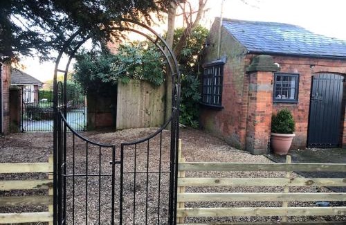 Bingham House | The Stables, quiet & central to Bingham