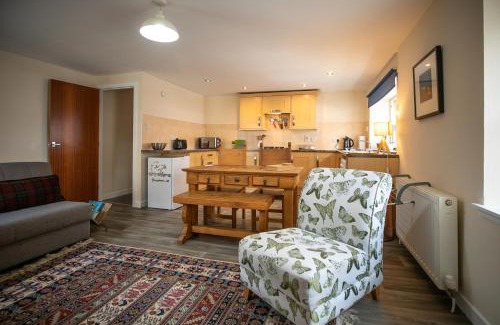 Kirriemuir Apartment | The Starry Rock