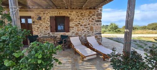 Kithira House | The Stone House