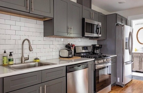 Talbot's Corner House | The Studio at Cleveland Park 2 bedroom 2 bathroom Near Lower Broadway