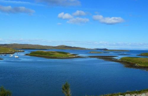 Lochmaddy House | The Studio