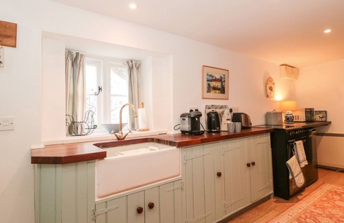 Shaftesbury Cottage | THE STUDIO, pet friendly, character holiday cottage in Shaftesbury