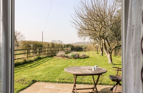 Low Catton Cottage | THE STUDIO, pet friendly, country holiday cottage in Stamford Bridge