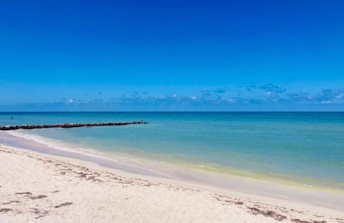 Chelem Apartment | The Suite. Few steps & beach!