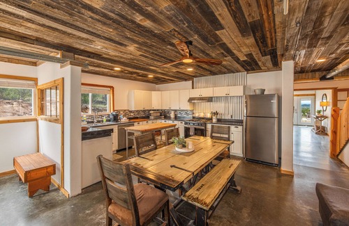 Cotopaxi House | The Sunset Barndo: Relax in the Mountains
