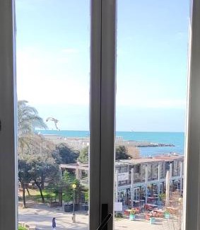 Livorno Apartment | THE SUNSHINE LOFT