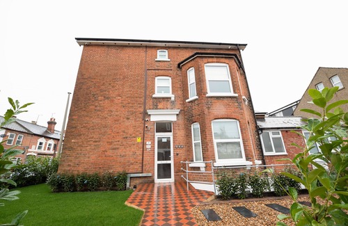 Reading Apartment | The Superior Apartment at Laurel House