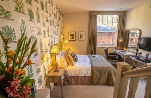 Chiddingfold Bed & Breakfast | The Swan Inn