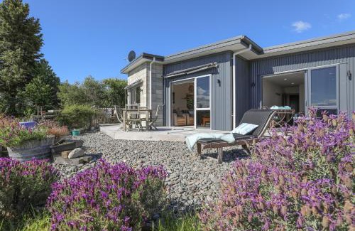 Waipahihi House | The Sweet Spot Taupo