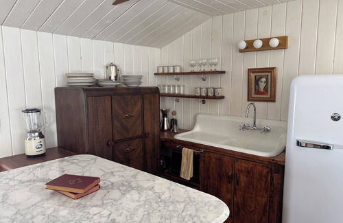 Bridport Cabin | The Tacklebox on Lake Champlain, Sauna & Hot Tub