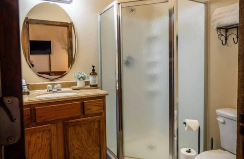 Waco Cabin | The Tasman at Nicole Creek Cabins