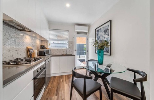 Mile End Apartment | The Tea House - Apartment 2