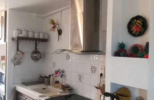 Grasse Apartment | the terrace of the Cathedral/5 persons/3 bedrooms