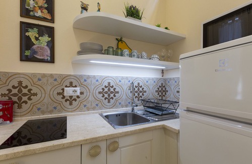 Alghero City Centre Apartment | The Theater Suite: Comfort, Position and lots of Light