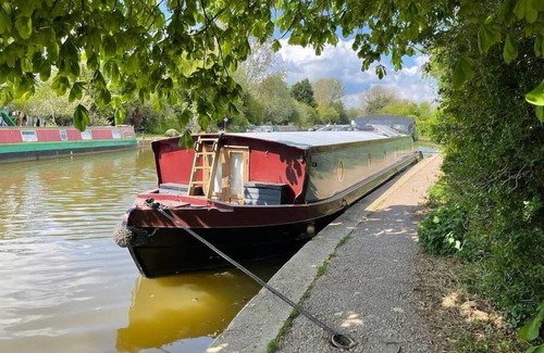 Uxbridge South Boat Rental | The Thistle Dream Widebeam Boat