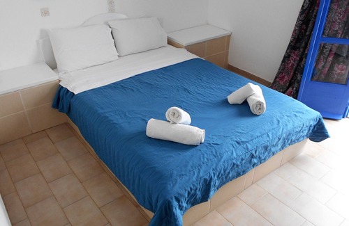 Emporio Hotel | The Three Anchors Rooms